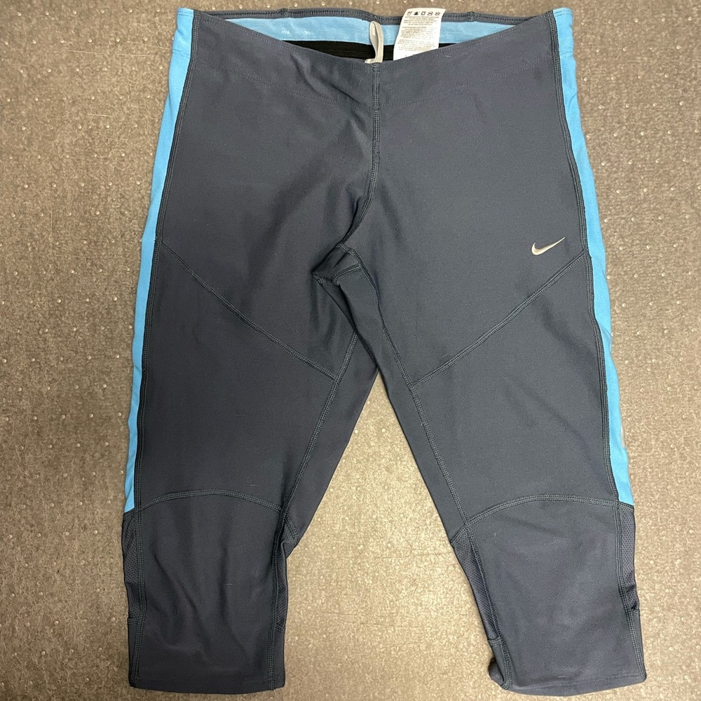 Nike DryFit Capri Leggings
